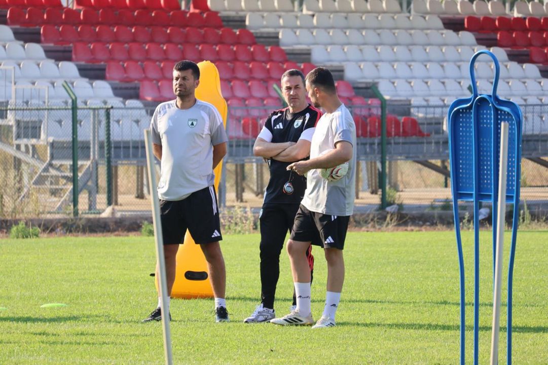 13 yeni transferle sezon açıldı