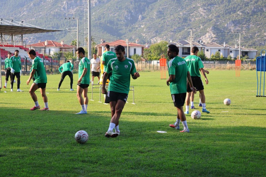 13 yeni transferle sezon açıldı