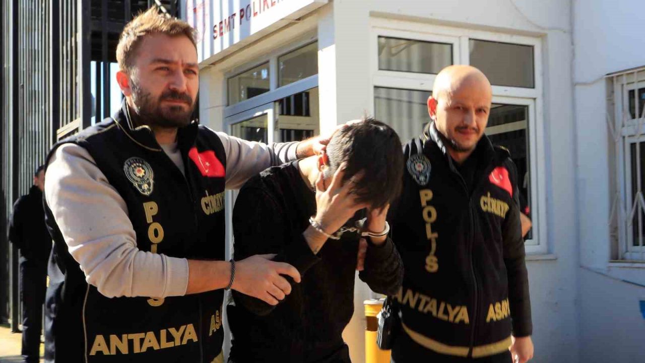 37 haftalık hamile eşini bacaklarından vurmuştu: Sanığın tutukluluğuna devam kararı