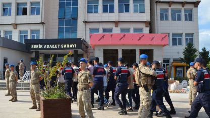 Serik'te Uyuşturucu Operasyonunda 8 Tutuklama