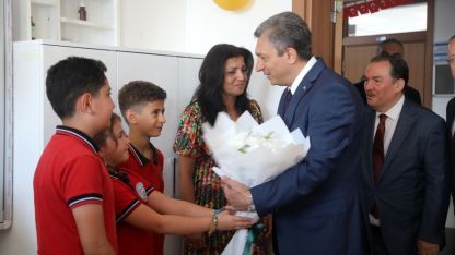 Antalya'da 475 bin öğrenci karne aldı