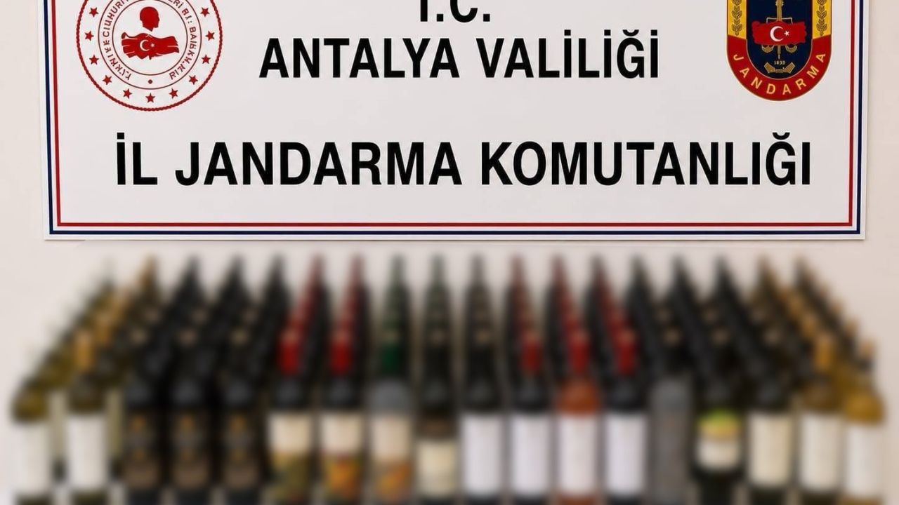 Alanya’da 108 litre kaçak alkol ele geçirildi