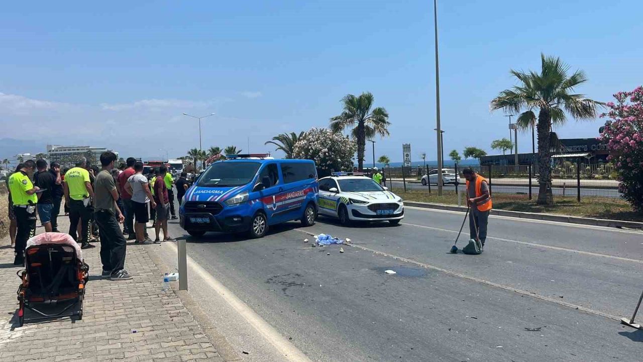 Alanya’da kamyonet ile çarpışan motosikletin genç sürücü hayatını kaybetti