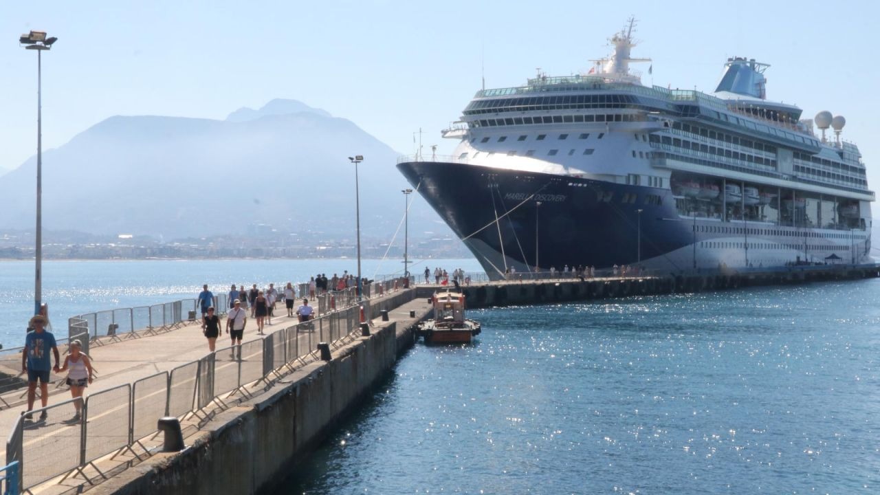 Alanya'ya 5 ayda kruvaziyerle 3 bin 197 yolcu geldi