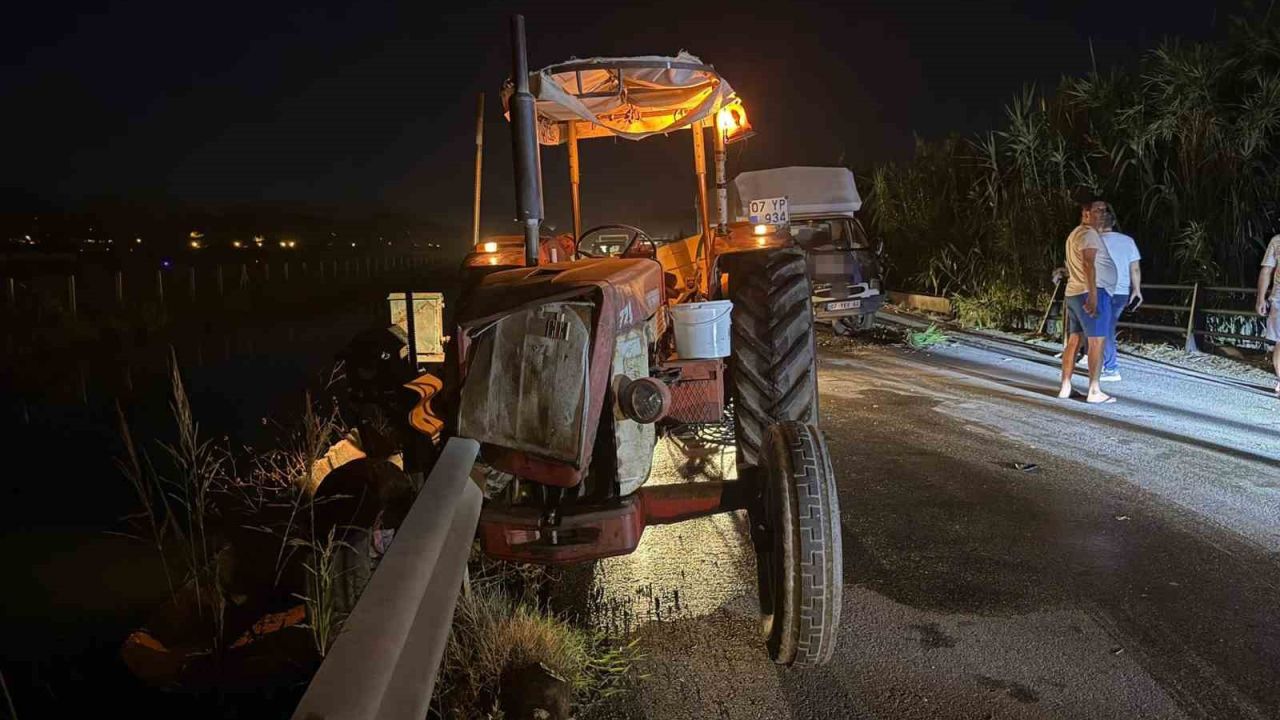 Antalya’da 3 aracın karıştığı zincirleme kaza: 1 yaralı