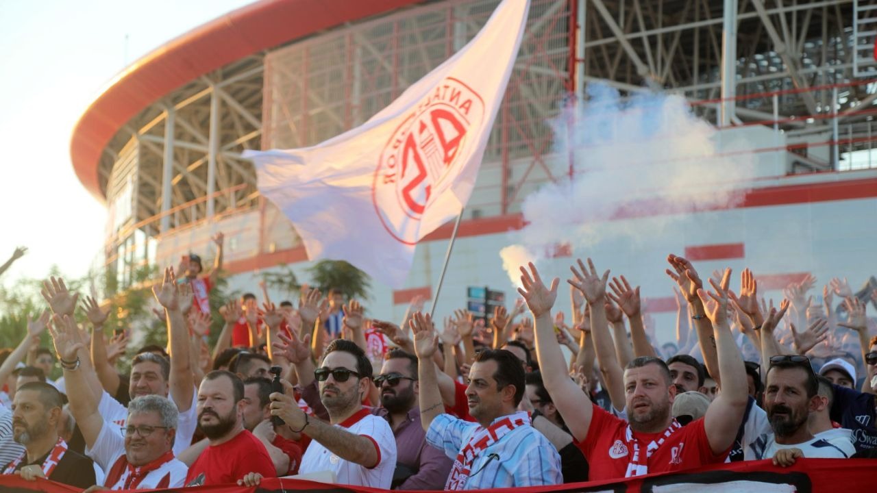 'Antalyaspor Sahipsiz Değildir' yürüyüşü
