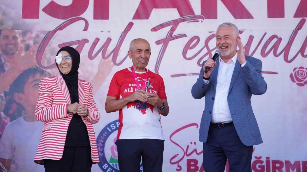 Demir adam Ali Bıdı, Gül Maratonu’nu başarıyla tamamladı