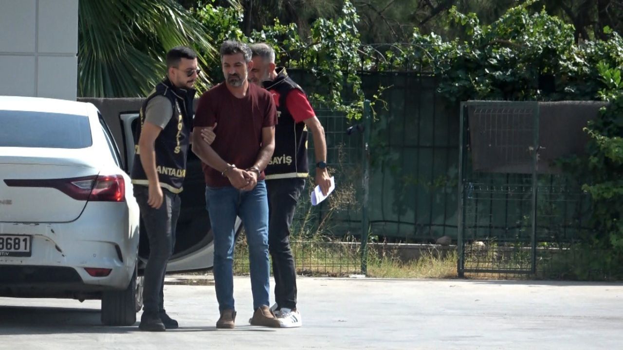 Eski eşini eşarp ve yastıkla boğan sanık, olay gecesi kız arkadaşına trafikte birisini öldürdüğünü söylemiş