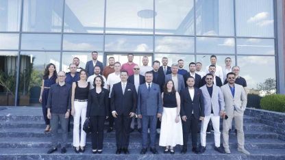 Genç iş dünyasında örnek iş birliği