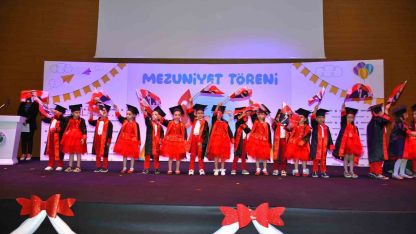 Kepez’in kreşlerinde mezuniyet heyecanı
