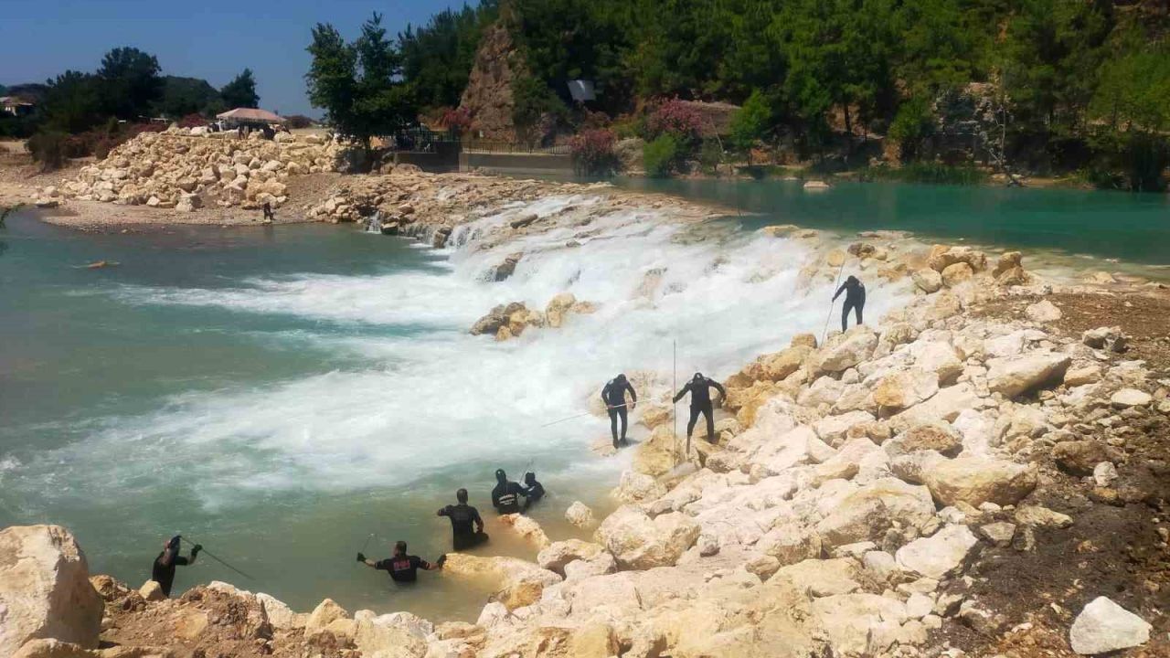 Manavgat’ta çayda kaybolan genç 13 gündür aranıyor