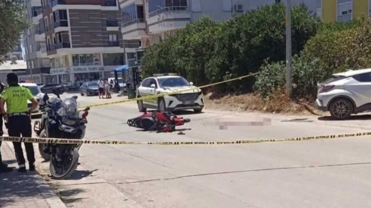 Otomobil ile çarpışan motosikletin genç sürücüsü hayatını kaybetti