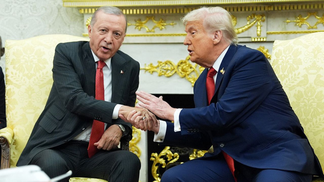 Erdoğan ve Trump: Yunanistan'ı doğrudan ilgilendiren yeni denklem... 'Buzdağının sadece görünen kısmı'