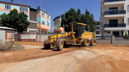 Kepez’den Demirel Mahallesi’nde  5 bin 170 metrelik sathi asfalt çalışması